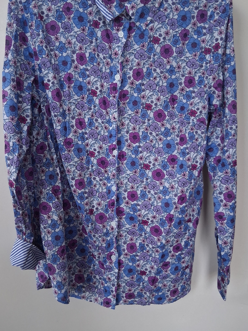 Talbots Womans Floral Button-Up Shirt in Blue & Purple - Picture 2 of 6